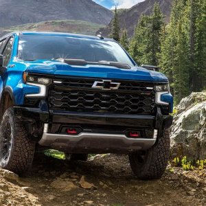 2023 Silverado ZR2 Bison in Glacier Blue Metallic