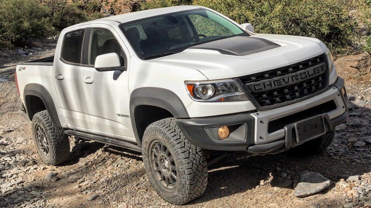 2019 Colorado ZR2 Bison in Summit White