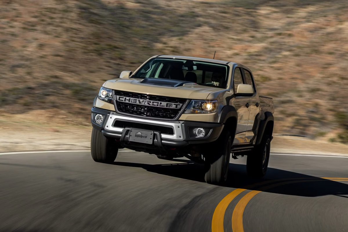 2022 Colorado ZR2 Bison in Sand Dune Metallic