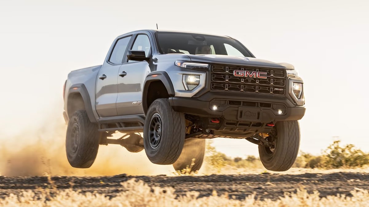 2025 GMC Canyon AT4X AEV in Sterling Metallic